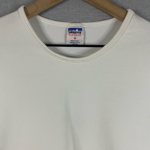 Women's Patagonia Capilene Midweight Crewneck Baselayer in Off White Size Medium - Picture 3 of 6
